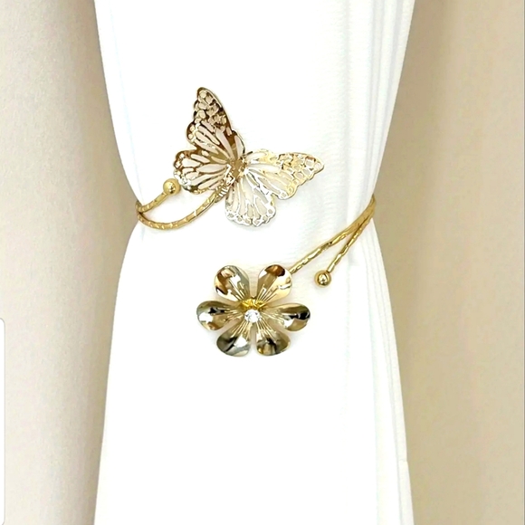 2 Butterfly Curtain Holders - Set of 2 - Picture 1 of 3